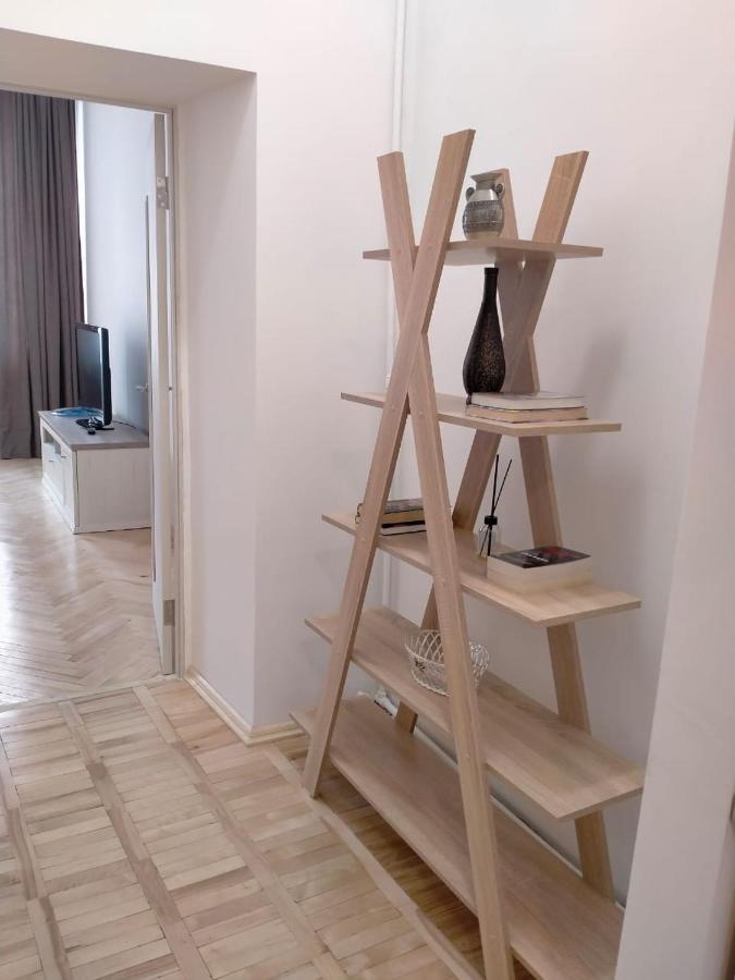 Avangard Passage Kryva Lypa Apartment Lviv Bagian luar foto