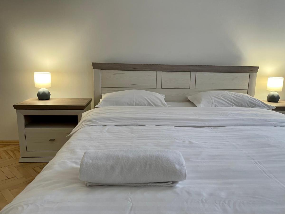 Avangard Passage Kryva Lypa Apartment Lviv Bagian luar foto