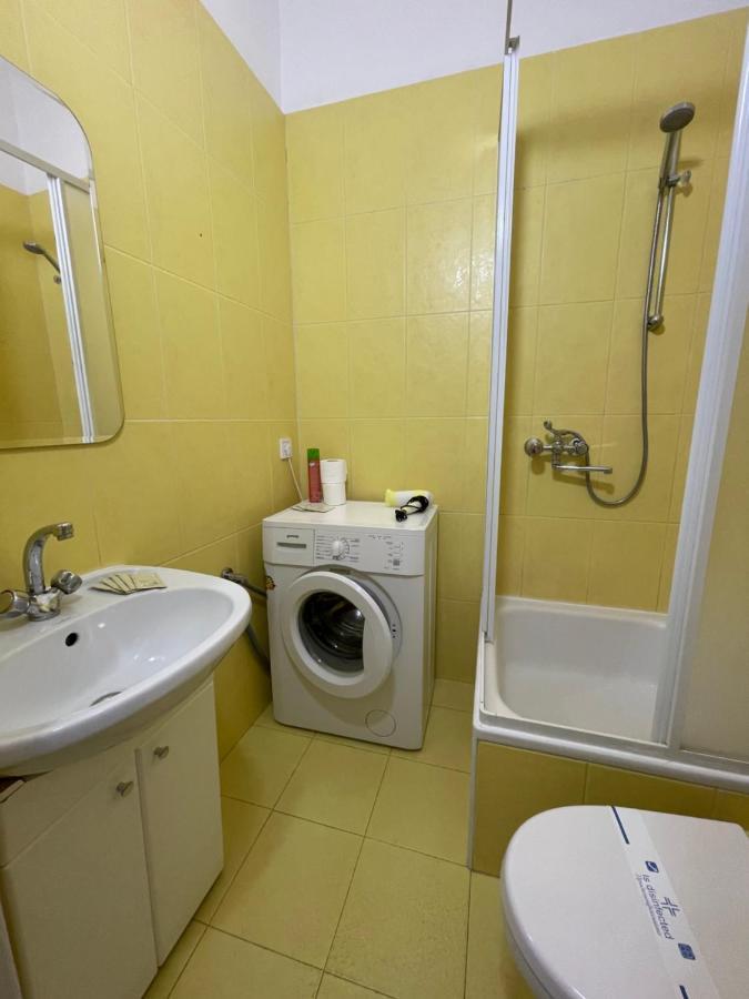 Avangard Passage Kryva Lypa Apartment Lviv Bagian luar foto