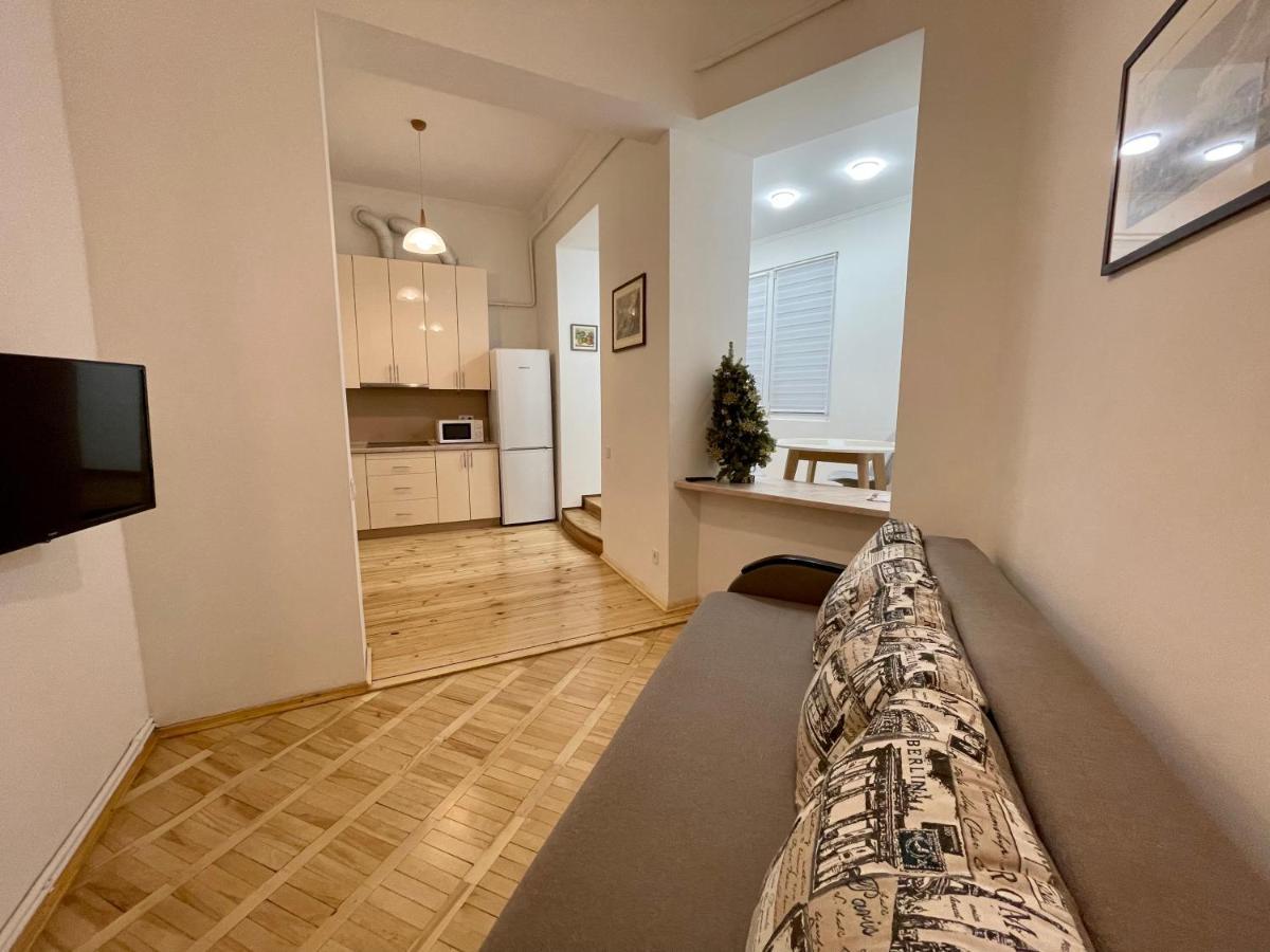 Avangard Passage Kryva Lypa Apartment Lviv Bagian luar foto