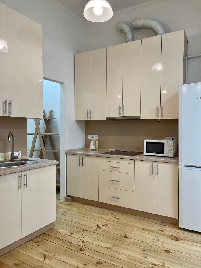 Avangard Passage Kryva Lypa Apartment Lviv Bagian luar foto