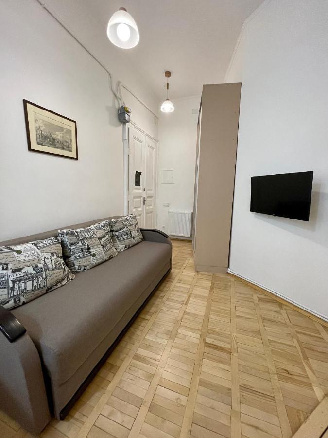 Avangard Passage Kryva Lypa Apartment Lviv Bagian luar foto